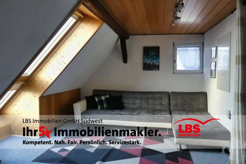 Immobilie in Gaggenau - Einfamilienhaus mit überdachter Terrasse, Sauna und ausreichend Gestaltungspotenzial! - Bild 1