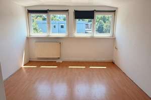Gemütliche 3-Zimmer-Dachgeschosswohnung mit eigenem Gartenbereich in Reutlingen-Ringelbach – Die vollständige Adresse der Immobilie erhältst du vom Anbieter., 72762 Reutlingen-Mitte, Reutlingen – Vorschaubild 6