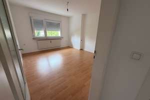 Helle 2-Zimmer-Wohnung + Küche in ruhigem WAT-Höntrop – frisch gestrichen, ab sofort, provisionsfrei – Lindenstraße 12, 44869 Höntrop, Bochum – Vorschaubild 3