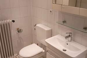 Alltagstaugliche 3-Zimmer-Wohnung mit Balkon in Düsseldorf – Helmholtzstrasse 6, 40215 Friedrichstadt, Düsseldorf – Vorschaubild 9