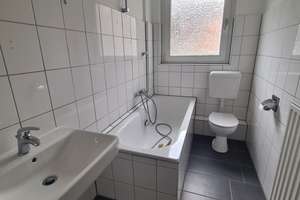 EG - 2,5 Raum-Wohnung mit Balkon - sehr gepflegt! – Berthold-Beitz-Boulevard/Bamlerstr. 489, 45141 Altenessen-Süd, Essen – Vorschaubild 5