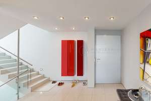 Moderne Eleganz: Einzigartige Traumvilla für anspruchsvolle Genießer – Die vollständige Adresse der Immobilie erhältst du vom Anbieter., 81247 Obermenzing, München – Vorschaubild 9