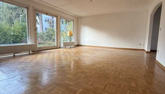 Bild von GELEGENHEIT: Großzügiges Haus (derzeit 2FamHaus/leerstehend) mit idyllischem Garten