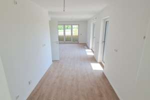 Exklusive 2,5-Zimmer-Wohnung mit Balkon in Aschheim