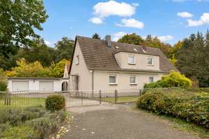 Doppelhaushälfte in Leverkusen Schlebusch zum Kernsanieren – Die vollständige Adresse der Immobilie erhältst du vom Anbieter., 51375 Schlebusch, Leverkusen – Vorschaubild 1