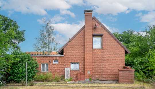 Bild von Haus mit schönem Garten in Didderse