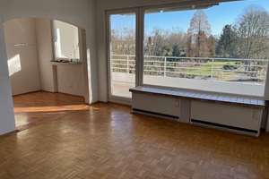Sonnige 4,5 Raum Wohnung mit großem Südbalkon