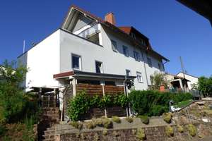 Ein Haus mit Herz und vielen Möglichkeiten – Die vollständige Adresse der Immobilie erhältst du vom Anbieter., 67706 Krickenbach – Vorschaubild 1