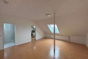 Frisch renovierte 2-Zimmer-Dachgeschosswohnung mit Einbauküche – Die vollständige Adresse der Immobilie erhältst du vom Anbieter., 55127 Marienborn, Mainz – Vorschaubild 3