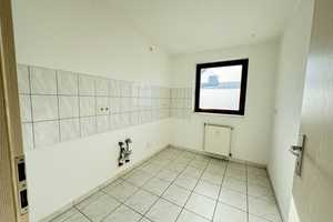 Gemütliche 2-Raum-Wohnung mit Balkon sucht Nachmieter! – Lemsdorfer Weg 8+10, 39112 Magdeburg – Vorschaubild 4