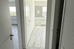 Modernisierte 3-Zimmerwohnung mit Balkon in Köln – Robert-Schumann-Straße 2-4, 51109 Köln – Vorschaubild 11