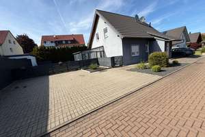 Modernes Einfamilienhaus mit Wintergarten & Fußbodenheizung in ruhiger Lage  – Edelhof 17, 38685 Langelsheim – Vorschaubild 2