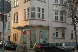 Großes denkmalgeschütztes Haus mit 30 Zimmern in Bremen-Alte Neustadt