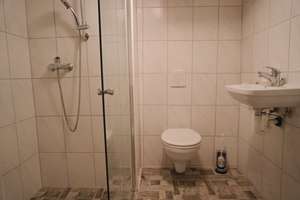 Wohnhaus mit 3 Wohneinheiten und Garten – Die vollständige Adresse der Immobilie erhältst du vom Anbieter., 76744 Wörth am Rhein – Vorschaubild 44