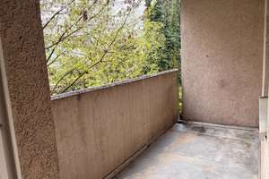 Helle 4-Zimmer-Wohnung mit BALKON und Wannenbad – Jaspersstraße 9, 42719 Wald, Solingen – Vorschaubild 2