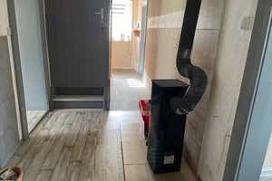 Renovierungsbedürftiges Einfamilienhaus mit Dachterrasse und schönem Gartengrundstück – Wunsiedel im Fichtelgebirge (Kreis) – Vorschaubild 3