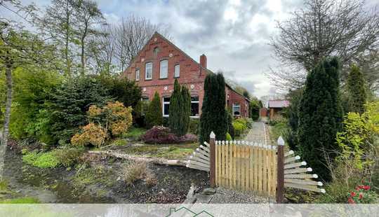 Bild von Denkmalgeschützter Resthof mit Sanierungsstau