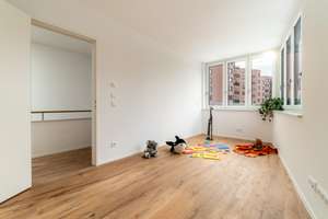 Wohnen an der Saale - Exklusive Stadtvilla mit Terrasse und Garten, Garage – Zum Böllberger Ufer 12, 6128 Gesundbrunnen, Halle (Saale) – Vorschaubild 10