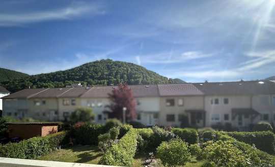 Familienfreundliches RMH mit sonnigem Garten in zentraler Lage von Bad Urach