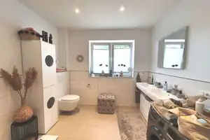 ++ NEUWERTIGES 2 FAMILIENHAUS + 2 CARPORTS + TOP AUSSTATTUNG IN RUHIGER LAGE!! ++ – Euskirchen (Kreis) – Vorschaubild 4