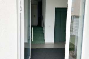 Charmante 2-Zimmer-Wohnung mit Balkon – günstige Provision & zum 01.08.26 verfügbar! – Die vollständige Adresse der Immobilie erhältst du vom Anbieter., 93053 Galgenberg, Regensburg – Vorschaubild 3