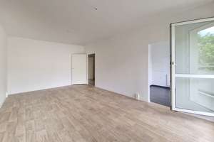 Wir renovieren! 3-Raum-Wohn(t)raum! Jetzt anfragen und besichtigen! – Hetzdorfer Straße 5, 1169 Gorbitz-Ost, Dresden – Vorschaubild 2