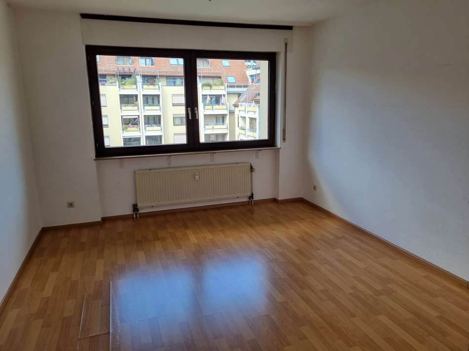 Arbeits- oder Kinderzimmer