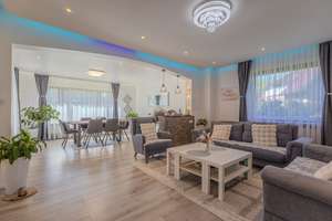 Stilvoll saniertes Wohnhaus in bester Lage von Aurich – Die vollständige Adresse der Immobilie erhältst du vom Anbieter., 26603 Aurich – Vorschaubild 11