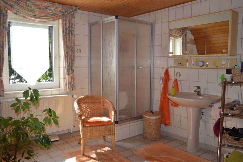 Immobilie in Otterndorf - Solides Zweifamilienhaus in zentraler Lage in Otterndorf mit schönem Grundstück - Bild 14