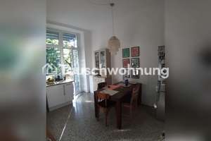 Tauschwohnung: Wohnung mit viel Charme und Balkon im Altbau