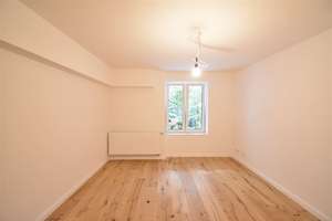 OBK - Terrasse mit Blick ins Grüne! Sanierte 2-Zi-Whg im Souterrain  – Schorlemerstraße 2, 40549 Oberkassel, Düsseldorf – Vorschaubild 5