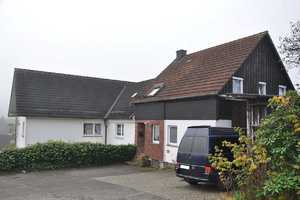 449 - Mehrfamilienhaus (4 WE) mit großem Grundstück und vielseitigem Potenzial in Gummersbach – Rosenstraße 1X, 51647 Oberbergischer Kreis – Vorschaubild 1