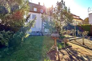 Familienfreundlich!3-FH, komplett frei, Bj. ca. 1937,  ca. 202 m² Wfl.,  Grdst. ca. 438m², 1 Garage!