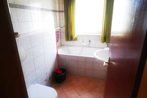 Einfamilienhaus in Berlin-Rudow (bezugsfrei) – 4 Zi. ca. 109 m² Wohnfläche plus ca. 56 m² Souterrain – Margueritenring 17A, 12357 Rudow, Berlin – Vorschaubild 11