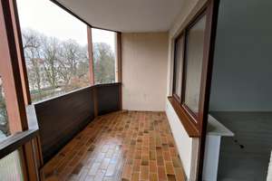 Jakobervorstadt: Helle, großzügige, vermietete 4-Zimmer-Eigentumswohnung an der Oblatterwallstraße – Die vollständige Adresse der Immobilie erhältst du vom Anbieter., 86153 Jakobervorstadt-Nord, Augsburg – Vorschaubild 8