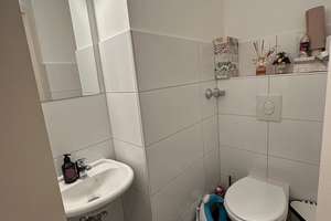 PROVISIONSFREI:helle 4-Zimmer-Wohnung mit Balkon, Kamin, Aufzug, Stellplatz & moderner Einbauküche   – Josef-Neuberger-Straße 48, 40625 Gerresheim, Düsseldorf – Vorschaubild 9