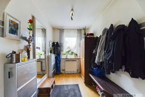 Charmantes Mehrfamilienhaus mit großem Grundstück in ruhiger Lage – Die vollständige Adresse der Immobilie erhältst du vom Anbieter., 90427 Großgründlach, Nürnberg – Vorschaubild 11