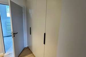 Luxus Dachgeschoss Wohnung (große Loggia ) -  Komplett saniert  - mit Klimaanlage & Einbauküche – Hermannstr. 22, 40233 Flingern Nord, Düsseldorf – Vorschaubild 16