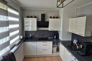Gepflegte 3-Zimmer-Wohnung in Siegen – Zur Zinsenbach 37, 57076 Weidenau, Siegen – Vorschaubild 2