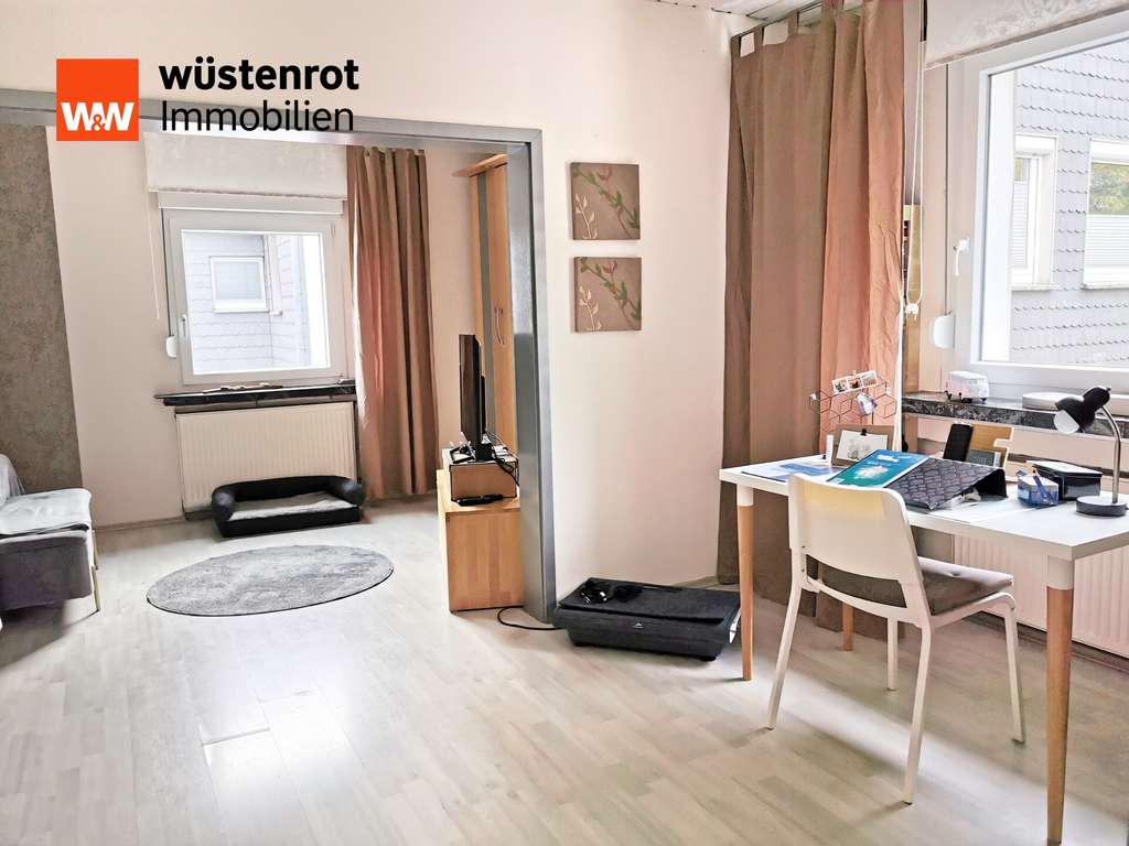Immobilie in Hückeswagen - ***Großzügiges Familienhaus mit viel Platz - Ideal auch als Mehrgenerationenhaus!*** - Bild 0