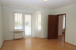 Entspannen auf Riesenbalkon: 4-Zimmer-Wohnung in Kassel-Kirchditmold. Provisionsfrei - ohne Makler – Die vollständige Adresse der Immobilie erhältst du vom Anbieter., 34130 Kirchditmold, Kassel – Vorschaubild 14
