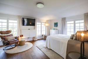 Ruhe, Raum und Stil: Einfamilienhaus mit 6 Zimmern und ca. 762 m² Grundstück – Die vollständige Adresse der Immobilie erhältst du vom Anbieter., 22397 Lemsahl-Mellingstedt, Hamburg – Vorschaubild 19
