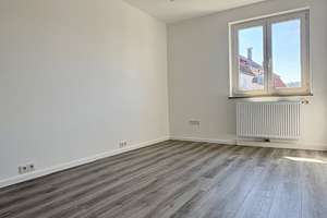 Erstbezug nach Sanierung - 4 Zimmer Wohnung in Stuttgart-Untertürkheim – Die vollständige Adresse der Immobilie erhältst du vom Anbieter., 70327 Untertürkheim (Ortsteil), Stuttgart – Vorschaubild 4
