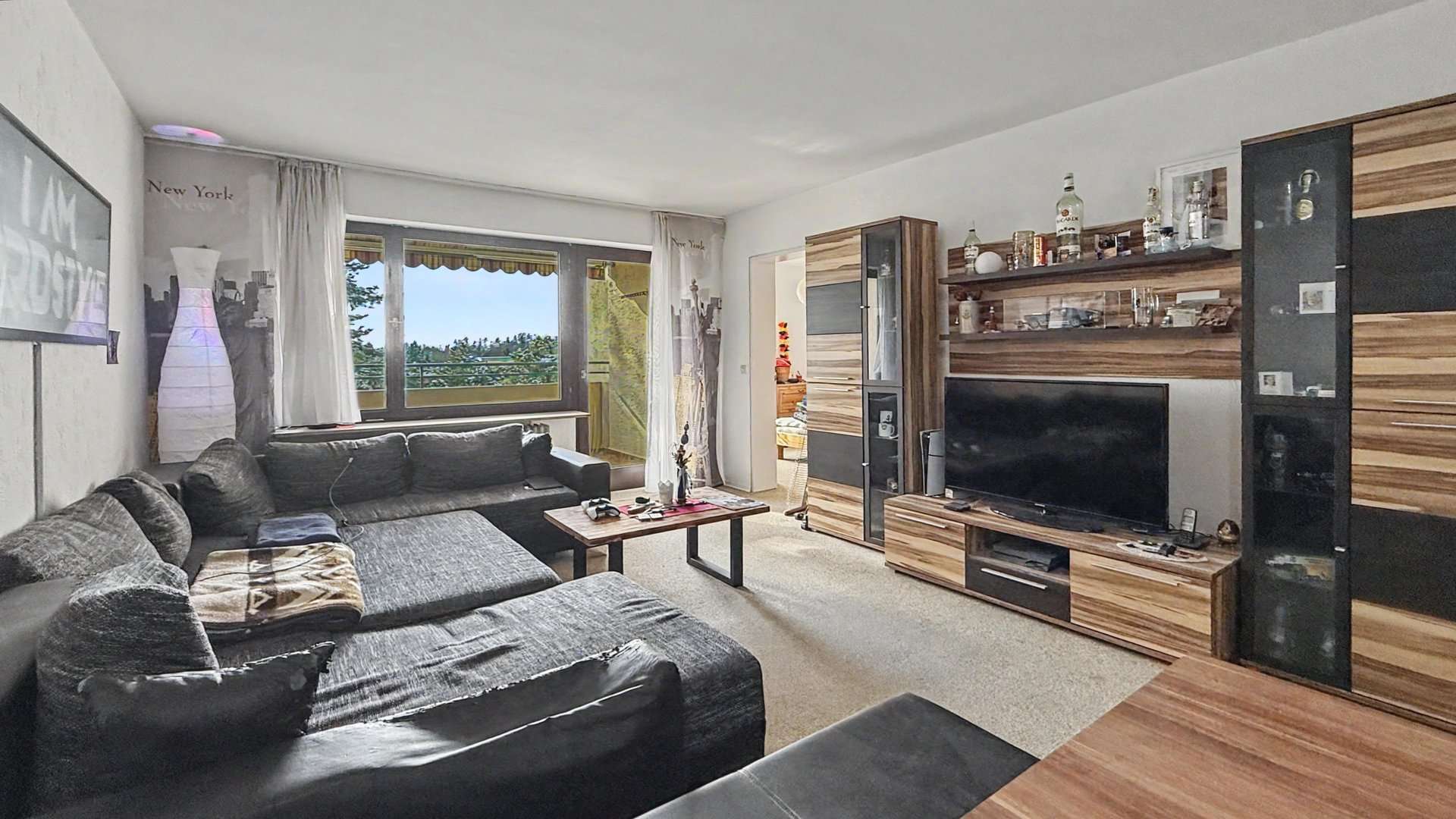 Perfekt für Eigennutzer oder Kapitalanleger – 2-Zimmer mit Balkon auf dem Mittelberg, Biberach Kreis – Bild 2