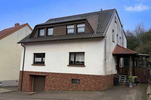 Großzügiges Ein- bis Zweifamilienhaus in ruhiger Ortsrandlage von Schmelz – Die vollständige Adresse der Immobilie erhältst du vom Anbieter., 66839 Schmelz – Vorschaubild 2