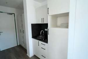 Voll-möblierte 1-Zimmer-Wohnung mit Balkon und Einbauküche für Studenten / Azubis – Höchstetterstraße 22, 86154 Links der Wertach-Süd, Augsburg – Vorschaubild 7