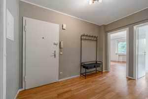 Ihr neues Zuhause auf der Lindenstraße! 3 Zimmer Wohnung mit traumhaften Gartenausblick! – Düsseldorf – Vorschaubild 4