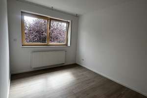 „Wohnen im Grünen mit Stadtnähe: 2-Zimmer-Wohnung mit Balkon in Sonnenberg, Kurpark Nähe .“ – Die vollständige Adresse der Immobilie erhältst du vom Anbieter., 65193 Sonnenberg, Wiesbaden – Vorschaubild 5