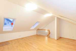 Unverbauter Blick & sofort bezugsfrei! Hochmoderne Doppelhaushälfte in Massivbauweise mit PV-Anlage! – Ebersberg (Kreis) – Vorschaubild 8