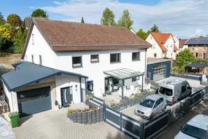 Großzügiges Mehrfamilienhaus mit Gewerbe und Potenzial! – Hohenlohekreis – Vorschaubild 1